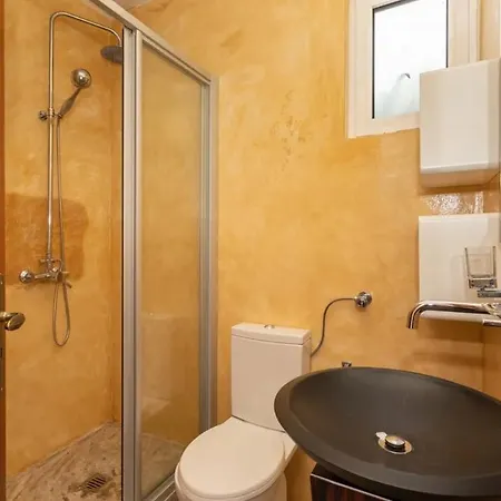 Stunning 5 Bedroom Hotel Albufeira