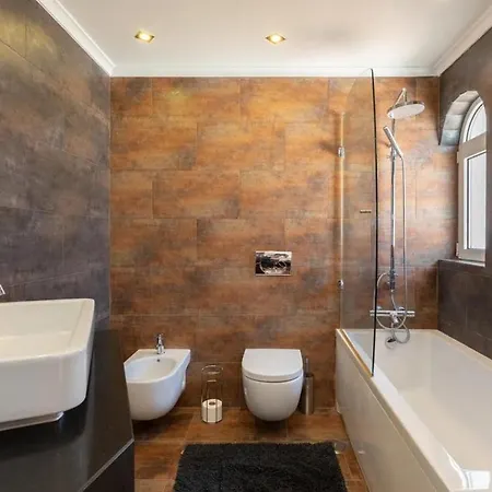 Hotel Stunning 5 Bedroom Albufeira