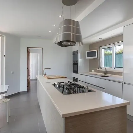 Stunning 5 Bedroom Hotel Albufeira